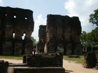 De overblijfselen van het paleis van de koning in Polonnaruwa